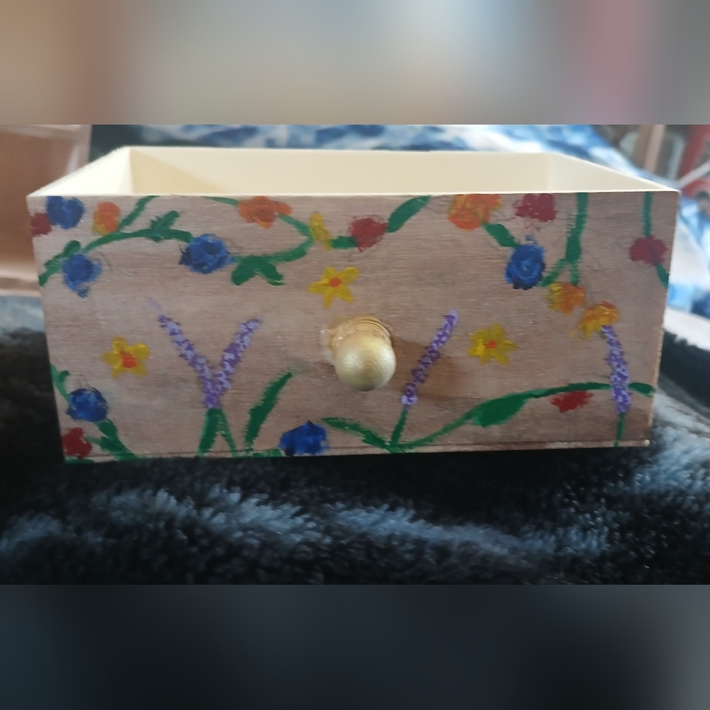 ACOTAR dresser - Picture 3 of 6